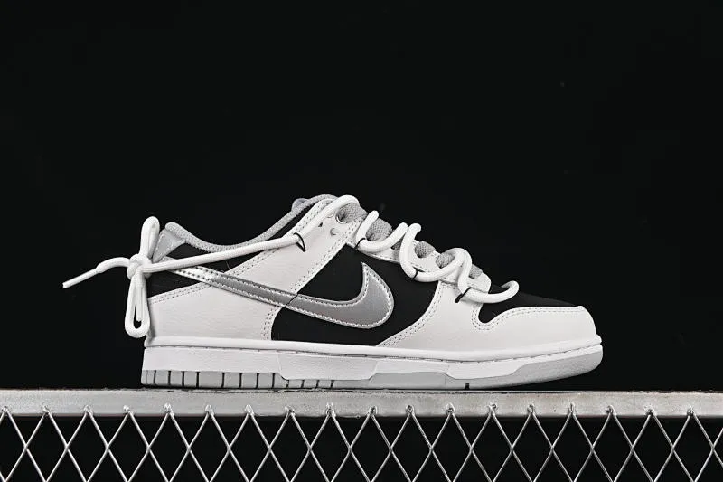 All categories Nk SB Dunk Series Nk SB Dunk Low High-end customized low-top sneakers Nike SB Dunk Low "Just Do it" Strap black and silver Anniversary high-end customized low-top casual sneakers WS0414-025